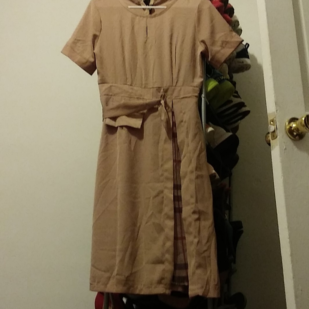 Dress - Picture 3 of 3